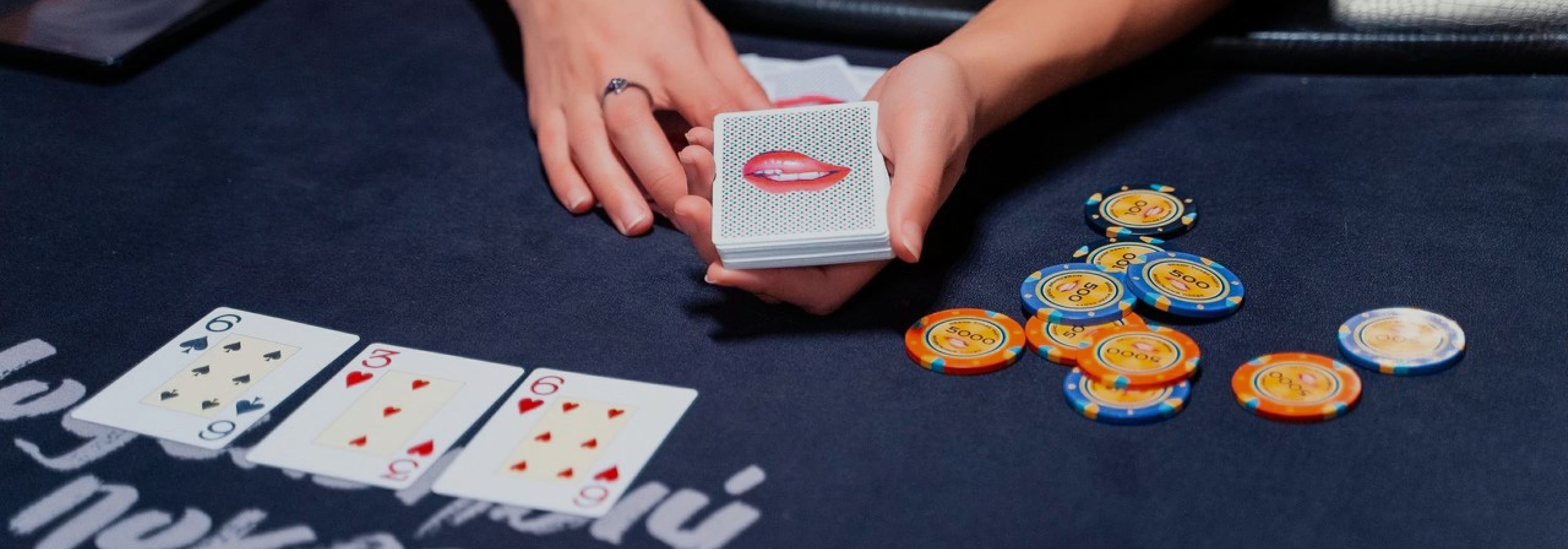 PlayBar Модельный Покер