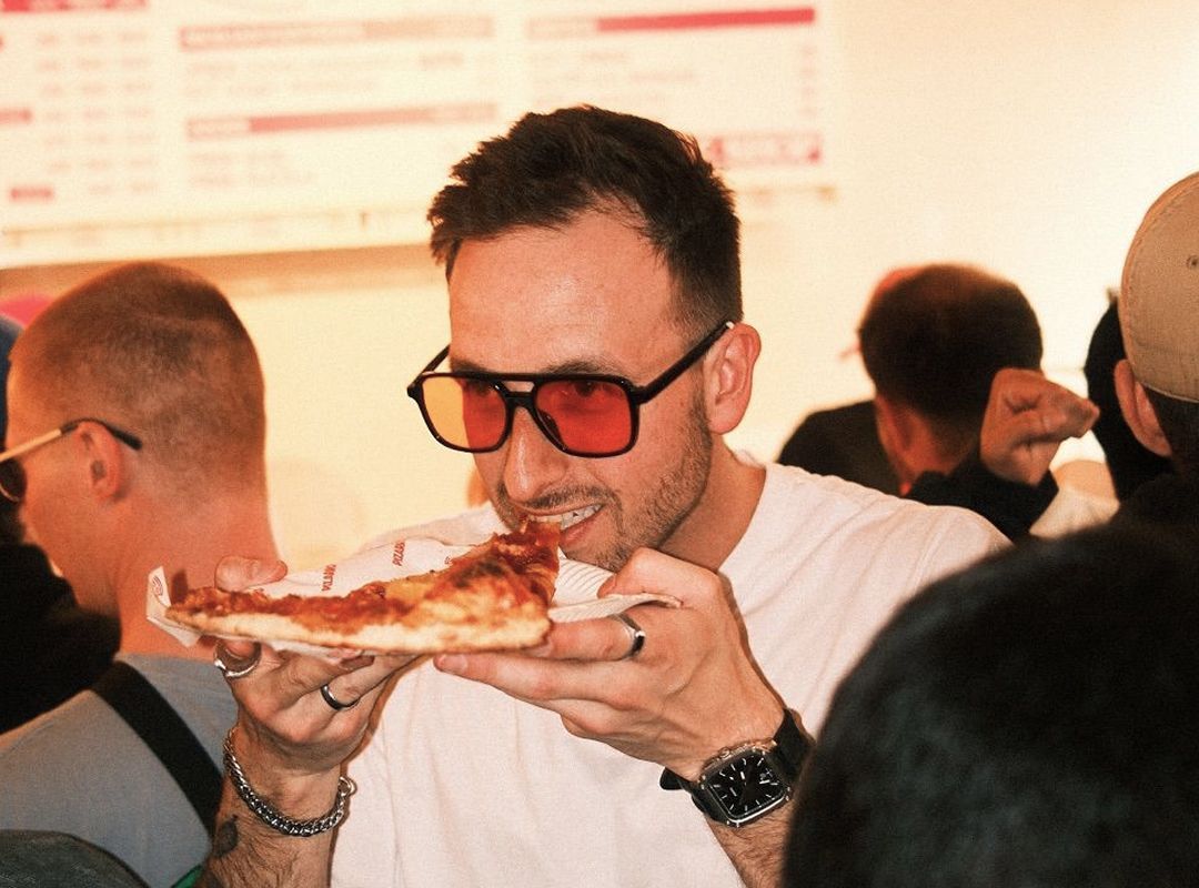 Starter Bistro — проект, начавшийся в 2005 году с небольшой пекарни на Петроградской стороне, основанной ресторатором Алексеем Ивановым.