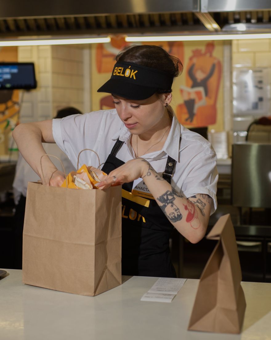 Связаться с нами