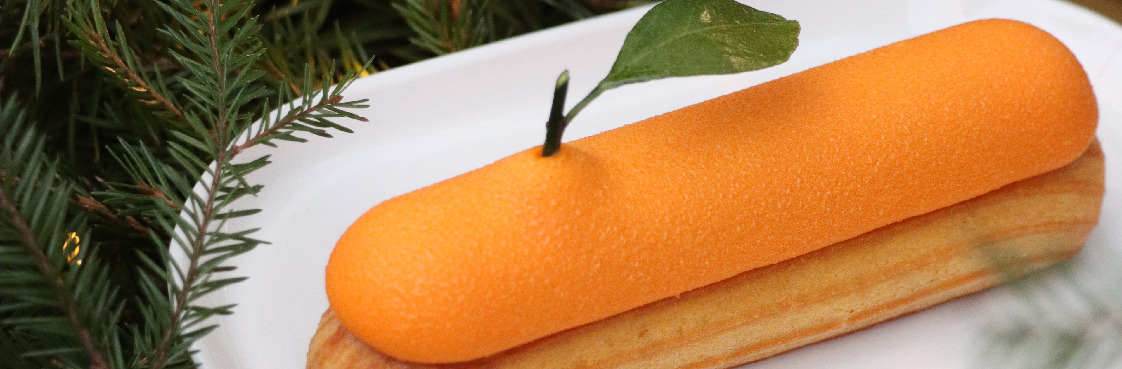 эклеры, булки и еда