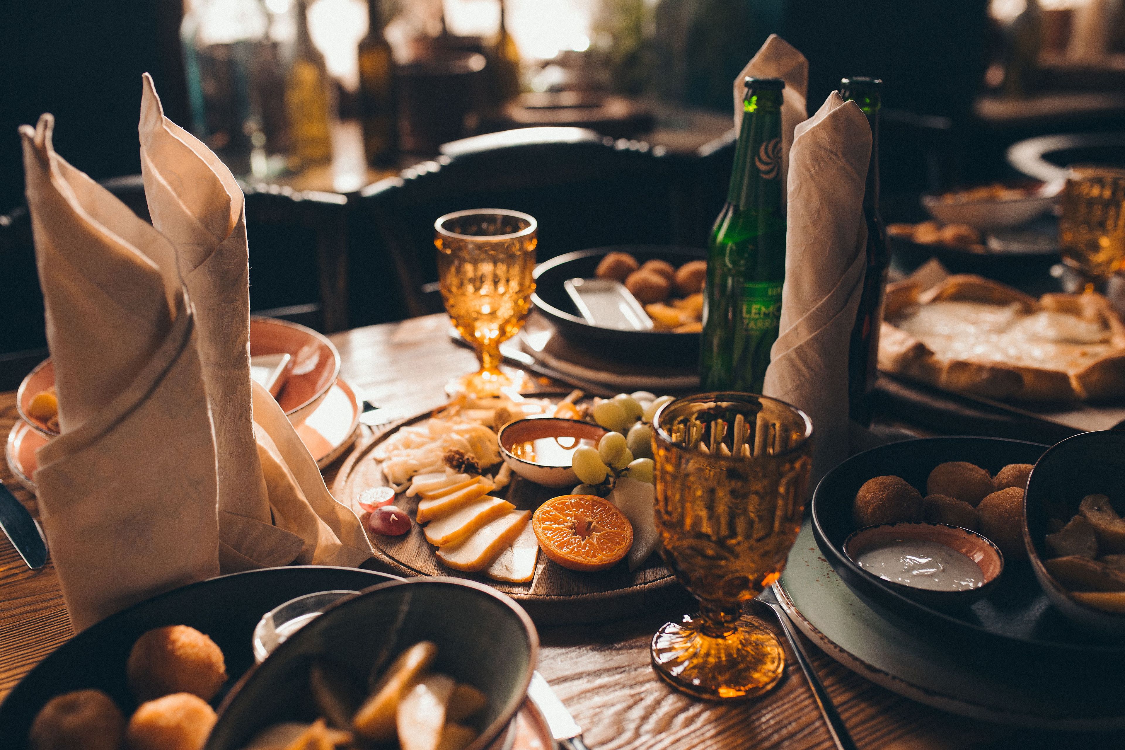 И всё это по-грузински: сыто, пряно, пьяно!